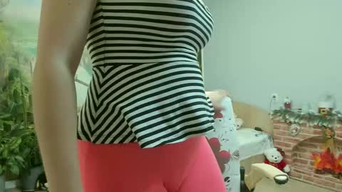 Snapshot of joyfuluntamed chatting on 11.13.25 joy online show from 11.13.25