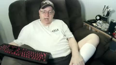 Snapshot of jpmel99 chatting on 02.08.26 jpmel99 online show from 02.08.26