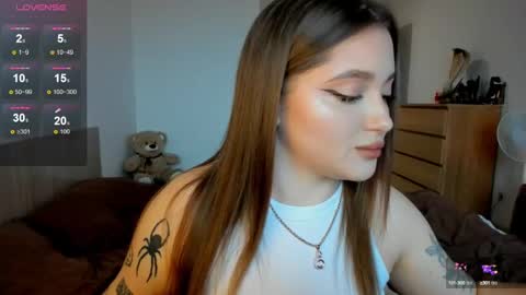 Julia and Julia online show from 03.12.25