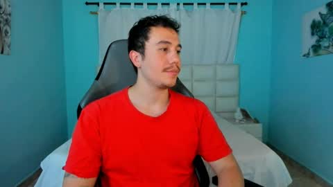 Snapshot of juan__jimenez chatting on 04.07.26 Juan online show from 04.07.26