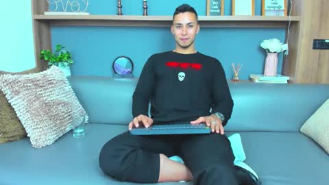 juan_muscle online show from 03.01.25