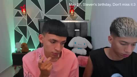 Snapshot of juan_nd_steven chatting on 05.15.26 JuanSteven online show from 05.15.26
