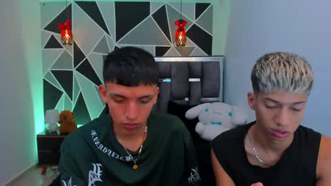 Snapshot of juan_nd_steven chatting on 05.16.26 JuanSteven online show from 05.16.26
