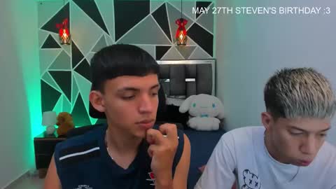 Snapshot of juan_nd_steven chatting on 05.23.26 JuanSteven online show from 05.23.26