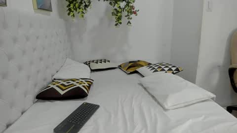 juana_naranjo online show from 06.05.26