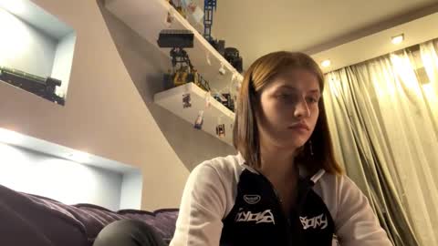 Lola online show from 11.01.25