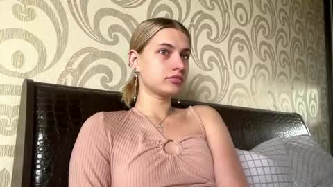 Lola online show from 06.20.26