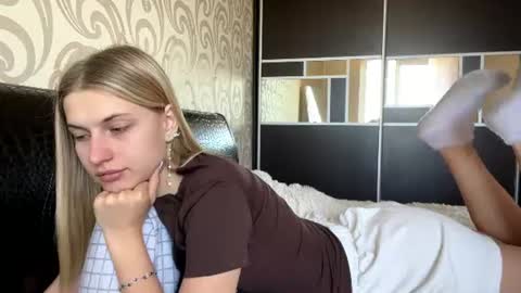 Lola online show from 06.21.26