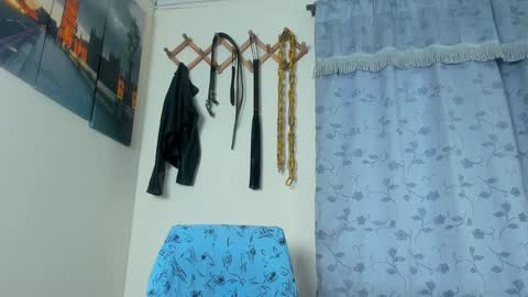 Juan Esteban online show from 02.05.25