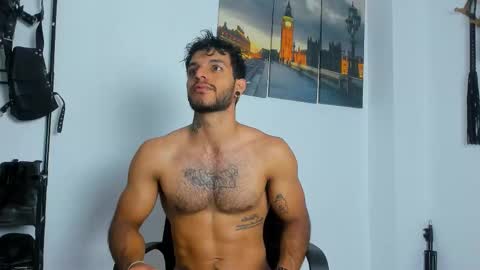 Juan Esteban online show from 11.16.25