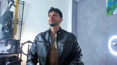 Juan Esteban online show from 05.06.26
