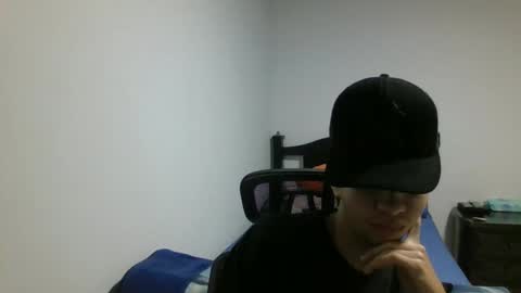 Snapshot of juanboytw chatting on 01.25.25 juanboytw online show from 01.25.25