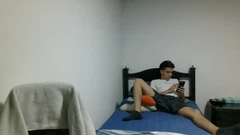 Snapshot of juanboytw chatting on 01.28.25 juanboytw online show from 01.28.25