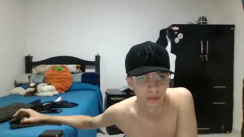 Snapshot of juanboytw chatting on 02.12.25 juanboytw online show from 02.12.25