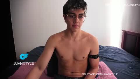 Snapshot of juancamroom chatting on 06.22.26 . online show from 06.22.26