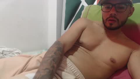 juanfe_style online show from 10.11.25