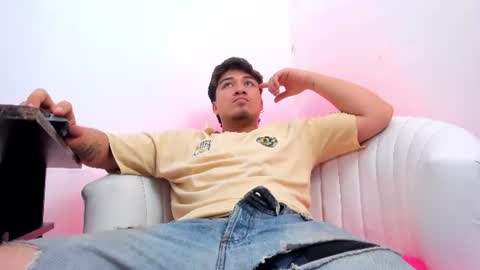 Snapshot of juanmechanic chatting on 06.18.26 JUAN online show from 06.18.26