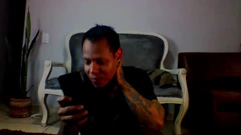 Snapshot of juanpt69 chatting on 02.16.25 juanpt69 online show from 02.16.25