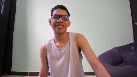 Snapshot of juansuarez204 chatting on 01.26.25 juansuarez204 online show from 01.26.25