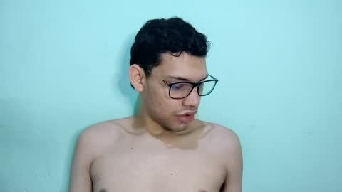 Snapshot of juansuarez204 chatting on 03.03.25 juansuarez204 online show from 03.03.25