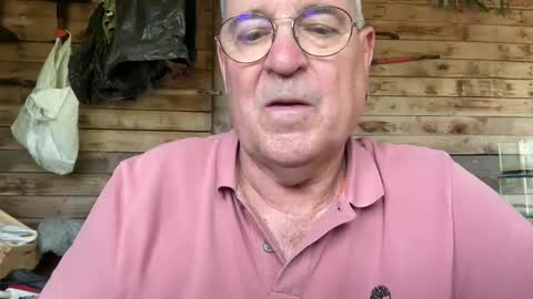 Snapshot of juantricker chatting on 09.15.25 Juan online show from 09.15.25