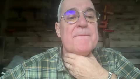 Snapshot of juantricker chatting on 02.10.26 Juan online show from 02.10.26