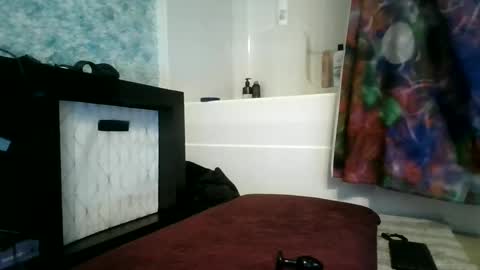 Snapshot of judahhh chatting on 12.27.24 Born Sinner online show from 12.27.24