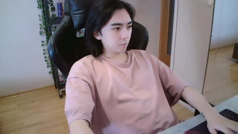Snapshot of judame_aoi chatting on 12.09.24 Aoi online show from 12.09.24