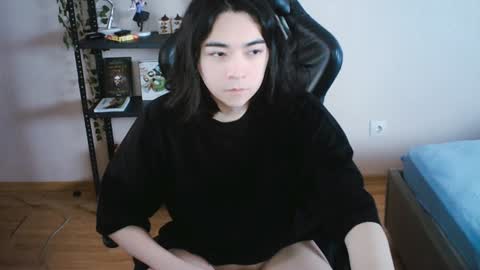 Snapshot of judame_aoi chatting on 01.25.25 Aoi online show from 01.25.25