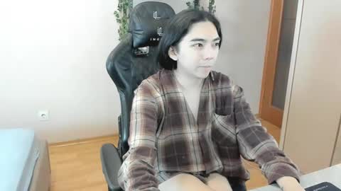 Snapshot of judame_aoi chatting on 02.19.25 Aoi online show from 02.19.25