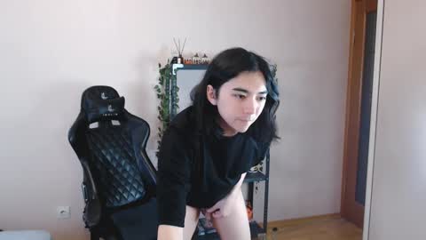 Snapshot of judame_aoi chatting on 02.24.25 Aoi online show from 02.24.25