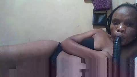 Snapshot of juice_petite3 chatting on 01.29.25 juice_petite3 online show from 01.29.25