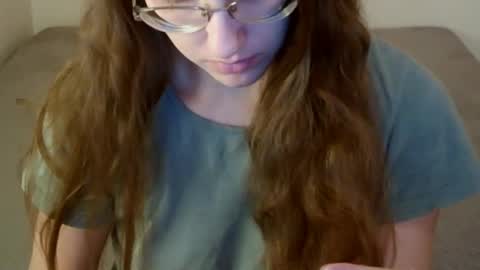 Snapshot of juicetalia chatting on 12.12.24 JuiceTalia online show from 12.12.24