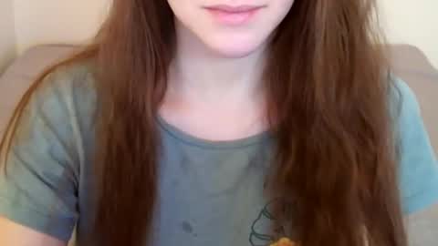 Snapshot of juicetalia chatting on 02.16.25 JuiceTalia online show from 02.16.25