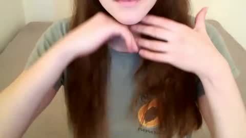 Snapshot of juicetalia chatting on 03.10.25 JuiceTalia online show from 03.10.25