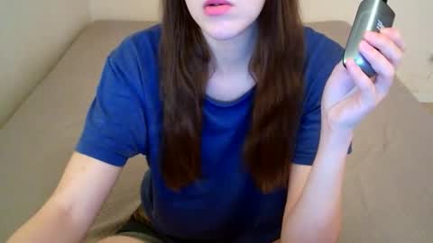 Snapshot of juicetalia chatting on 11.06.25 JuiceTalia online show from 11.06.25