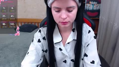 juicy_jesss online show from 11.23.25
