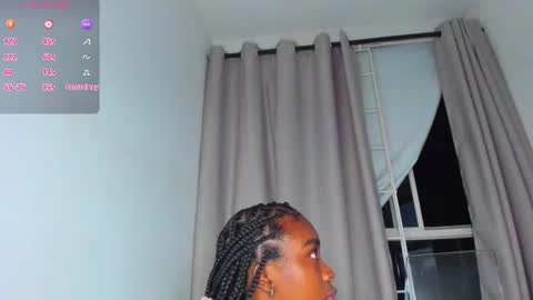 Snapshot of juicy_sky chatting on 09.09.25 Your Paradise online show from 09.09.25