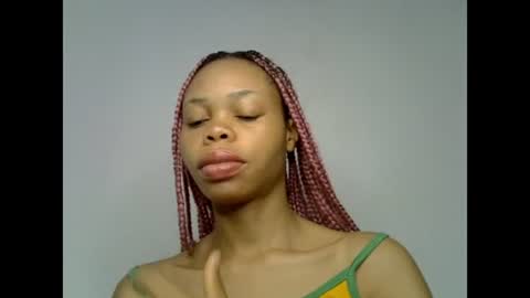 Snapshot of juicy_slut0 chatting on 07.20.26 Champaign online show from 07.20.26