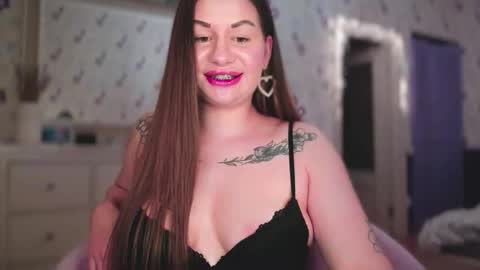 Elena online show from 10.21.25