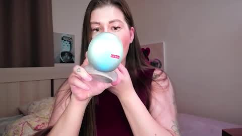 Snapshot of juicyhelenx chatting on 02.12.26 Elena online show from 02.12.26