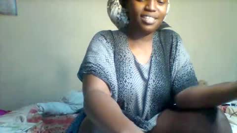 Snapshot of juicyicequeen chatting on 11.10.25 juicyicequeen online show from 11.10.25