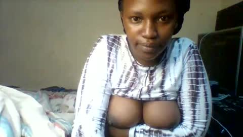 Snapshot of juicyicequeen chatting on 11.19.25 juicyicequeen online show from 11.19.25