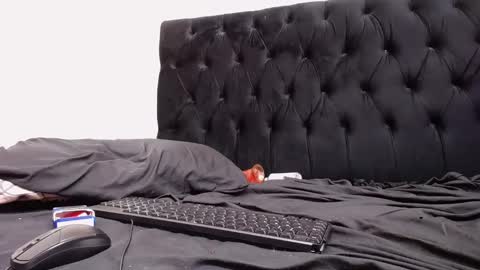 Snapshot of juicykayxxx chatting on 02.24.25 Miss Kay online show from 02.24.25