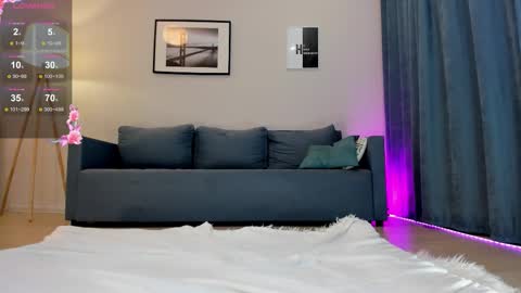 Snapshot of juicyqn chatting on 10.11.25 Jane online show from 10.11.25