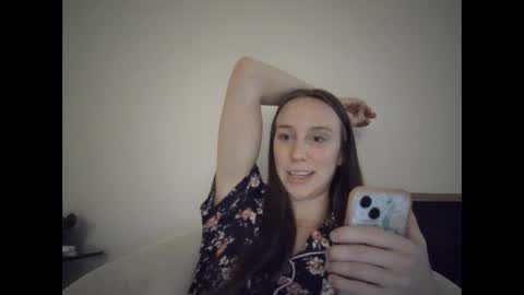 Snapshot of juicysavanah chatting on 10.31.25 Sav online show from 10.31.25