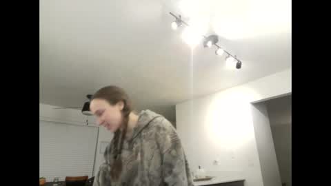 Snapshot of juicysavanah chatting on 11.21.25 Sav online show from 11.21.25