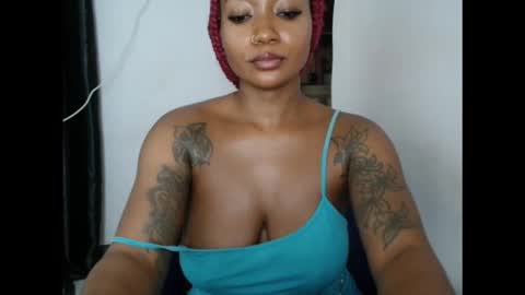 juicyxpink online show from 10.15.25