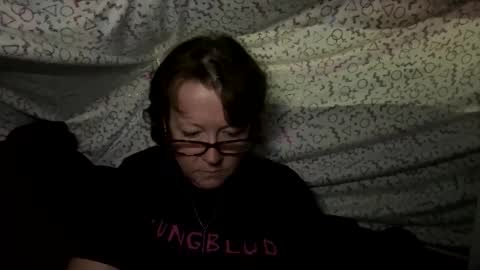 Snapshot of jujukitty chatting on 10.23.25 JuJuKitty online show from 10.23.25