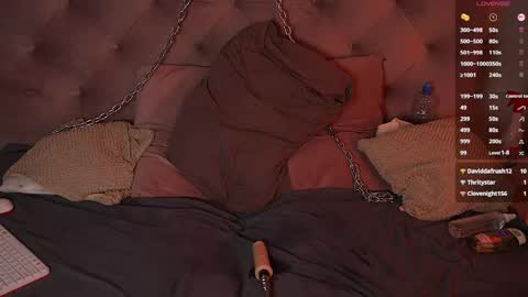 Julcy online show from 03.12.26